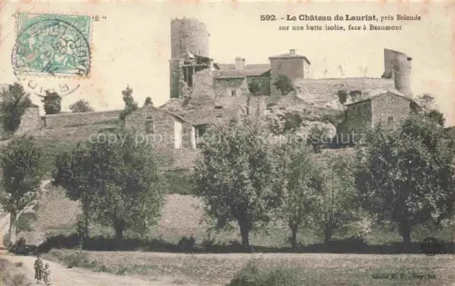 AK / Ansichtskarte Lauriat Chateau BRIOUDE 43 Haute-Loire Le Chatau de Lauriat sur une batte isolee face a Beaumont