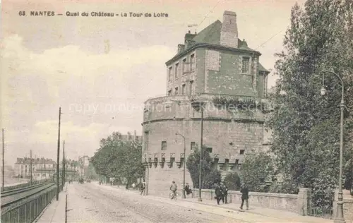 AK / Ansichtskarte NANTES 44 Loire-Atlantique Quai du Chateau La Tour de Loire