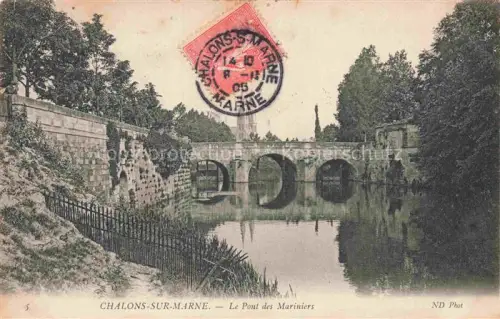 AK / Ansichtskarte Chalons-sur-Marne Chalons-en-Champagne 51 Marne Le Pont des Mariniers
