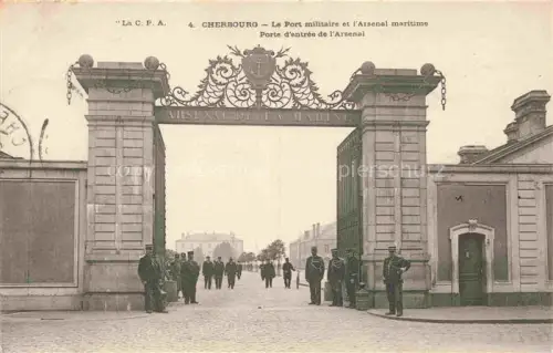 AK / Ansichtskarte CHERBOURG-Octeville 50 Manche Le Port militaire Porte d'entrée de l'Arsenal Maritime