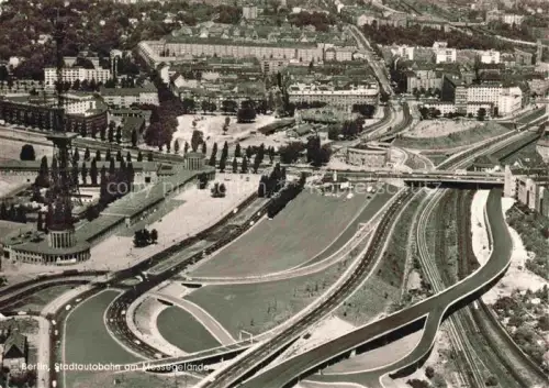AK / Ansichtskarte Autobahn Autostrada Autoroute Highway Berlin Messegelaende 