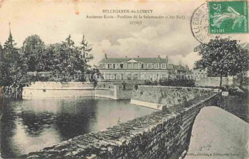 AK / Ansichtskarte Bellegarde Montargis 45 Loiret Ancienne Ecole Paillon de la Salamandre