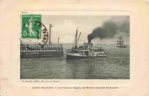 AK / Ansichtskarte SAINT-NAZAIRE  ST-NAZAIRE 44 Loire-Atlantique Arrivee du Bateau de Mindin dans les Estacades