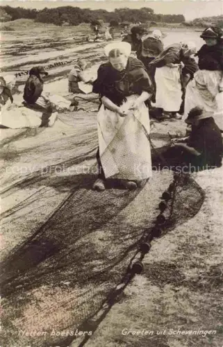 AK / Ansichtskarte SCHEVENINGEN Zuid-Holland NL Netten boetsters