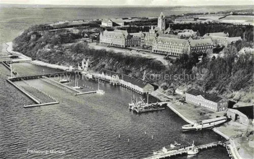 AK / Ansichtskarte Muerwik Muerwick Flensburg Marineschule Hafen
