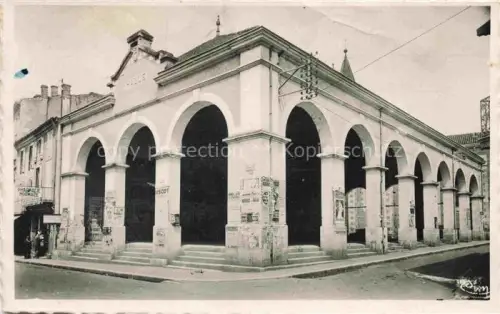 AK / Ansichtskarte Ste-Livrade-sur-Lot Villeneuve-sur-Lot 47 Lot-et-Garonne Halle