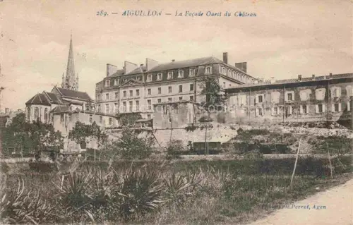 AK / Ansichtskarte Aiguillon AGEN 47 Lot-et-Garonne La Facade Ouest du Chateau