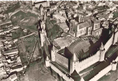 AK / Ansichtskarte CARCAssONNE 11 Aude Vue aerienne Un detail de la Cite