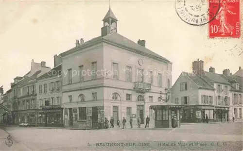 AK / Ansichtskarte Beaumont-sur-Oise PONTOISE 95 Val-d Oise Hôtel de Ville et Place