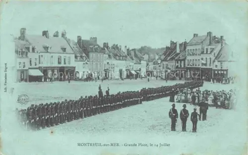 AK / Ansichtskarte Montreuil-sur-Mer 62 Pas-de-Calais Grande Place 14 Juillet