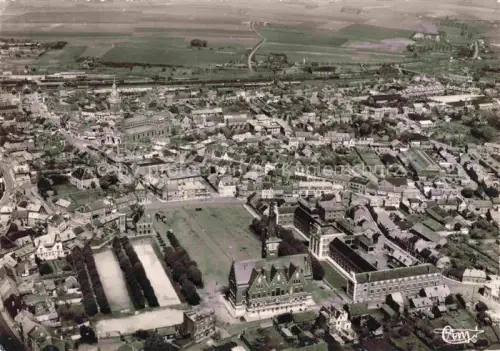 AK / Ansichtskarte ALBERT  Peronne 80 Somme Vue aérienne Hôtel de Ville Groupe Scolaire