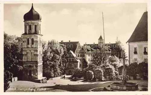 AK / Ansichtskarte Heiligenberg Baden Schloss Heiligenberg Vorhof