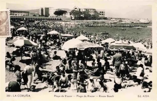 AK / Ansichtskarte LA CORUNA A Coruna ES Playa de Riazor 