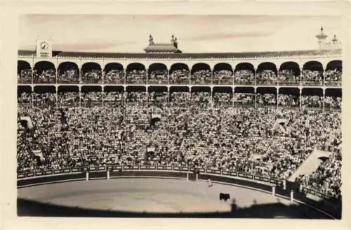 AK / Ansichtskarte MADRID  ES Plaza de Toros