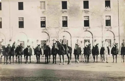 AK / Ansichtskarte MULHOUSE Muehlhausen 68 Haut-Rhin Militaire Chevaliers Caserne