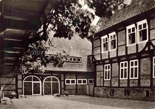 AK / Ansichtskarte Dinklage Benediktinerinnenkloster St Scholastika Burg Dinklage Innenhof