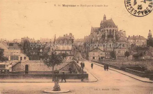 AK / Ansichtskarte Mayenne 53 Mayenne Basilique Grande Rue