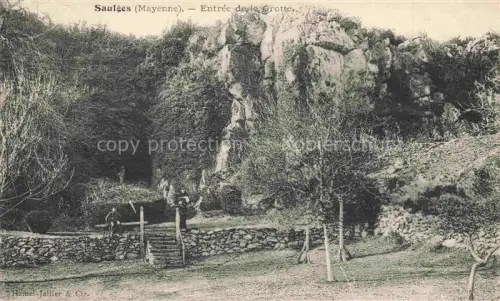AK / Ansichtskarte Saulges LAVAL 53 Mayenne Entree de la Grotte
