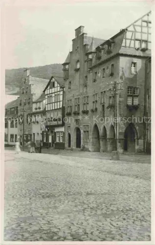 AK / Ansichtskarte BERNKASTEL-KUES Berncastel Rheinland-Pfalz Motiv im Stadtzentrum Giebelhaeuser