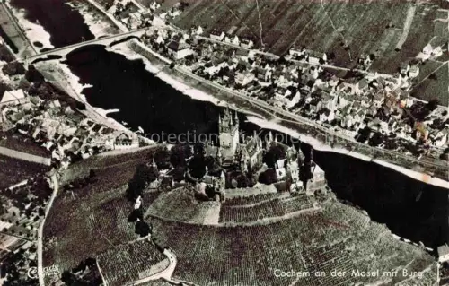 AK / Ansichtskarte Cochem Kochem Mosel Ansicht mit Burg