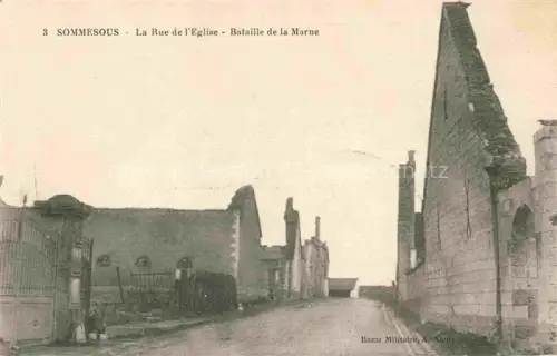 AK / Ansichtskarte Sommesous Vitry-le-Francois 51 Marne La Rue de l Eglise Bataille de la Marne