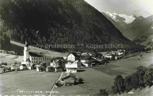 AK / Ansichtskarte Neustift  Stubaital Tirol AT Ortsansicht mit Kirche Stubaital Stubaier Alpen Gletscher