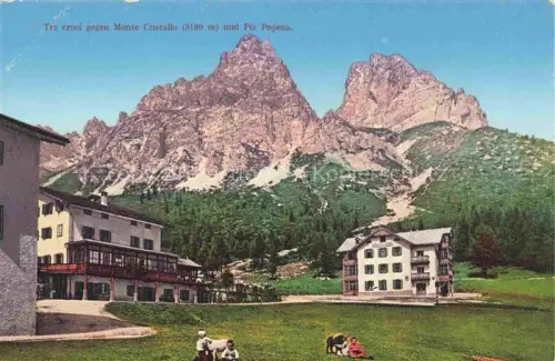 AK / Ansichtskarte Tre Croci 1808m Cortina d Ampezzo Veneto IT Hotel Blick gegen Monte Cristallo und Piz Popena Dolomiten