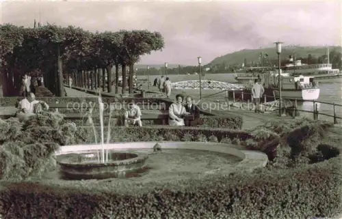 AK / Ansichtskarte Koenigswinter Rhein Uferpromenade Brunnen