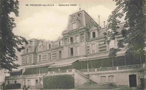AK / Ansichtskarte Pougues-les-Eaux NEVERS 58 Nievre Splendid Hotel