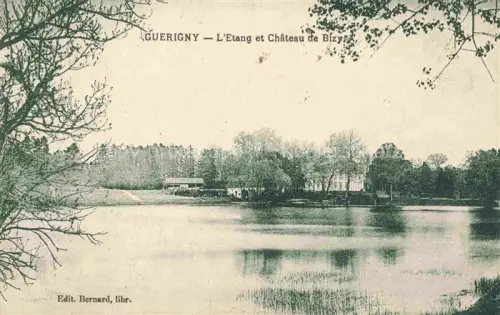 AK / Ansichtskarte Guerigny NEVERS 58 Nievre L Etang et Chateau de Bizy