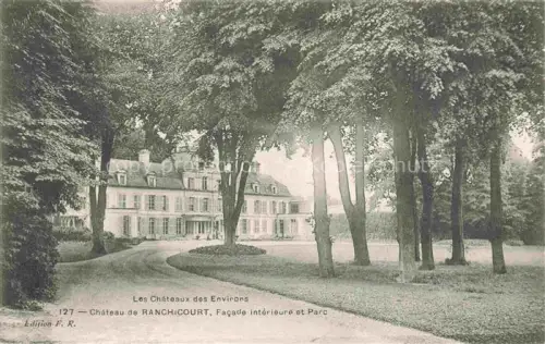 AK / Ansichtskarte Ranchicourt Rebreuve-Ranchicourt BETHUNE 62 Pas-de-Calais Château facade intérieure et le parc