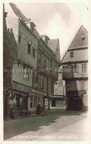 AK / Ansichtskarte VANNES 56 Morbihan Piace Henri IV