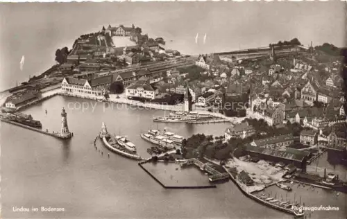AK / Ansichtskarte LINDAU  Bodensee Bayern Fliegeraufnahme