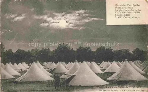 AK / Ansichtskarte Camp de Chalons Chalons-en-Champagne 51 Marne 10 heures du soir extinction des feux