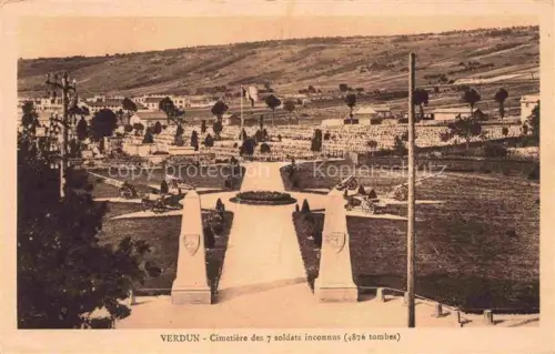 AK / Ansichtskarte VERDUN  55 Meuse Friedhof der 7 Unbekannte Soldaten 
