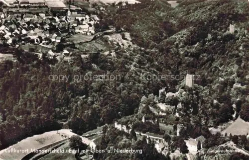 AK / Ansichtskarte Manderscheid Eifel Panorama Luftkurort mit Ober- und Niederburg