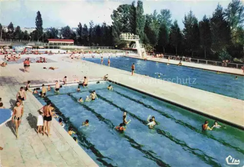 AK / Ansichtskarte Auch 32 Gers Les piscines