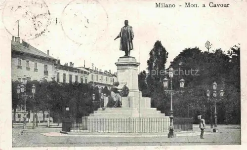 AK / Ansichtskarte MILANO Mailand IT Monumento a Cavour