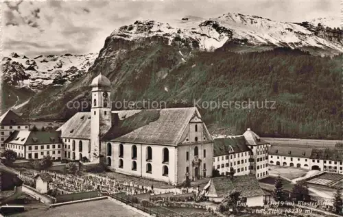 AK / Ansichtskarte Engelberg  OW Klosterkirche mit Blick gegen Titlis