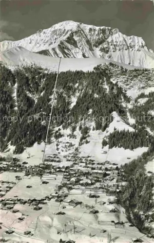 AK / Ansichtskarte Adelboden Frutigen BE Panorama Blick gegen den Gsuer Sesselbahn Schwandfeldspitz