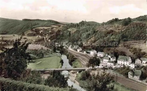 AK / Ansichtskarte Arnsberg  Westfalen Jaegerbruecke und Kreuzberg