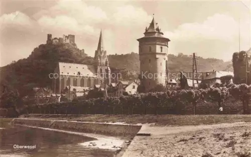 AK / Ansichtskarte Oberwesel Rhein Teilansicht Turm Kirche Burgruine