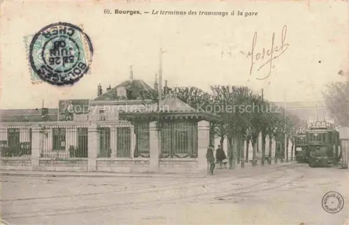 AK / Ansichtskarte BOURGES 18 Cher Le terminus des tramways à la gare