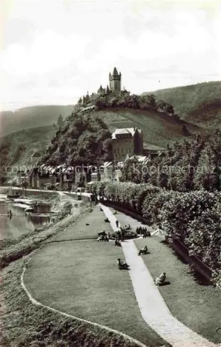 AK / Ansichtskarte Cochem Kochem Mosel Panorama Burg mit Anlagen