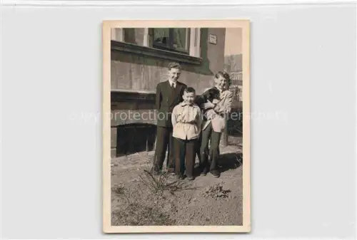 AK / Ansichtskarte EMDEN  Ostfriesland Kinder Hund