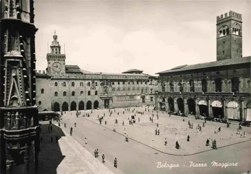 AK / Ansichtskarte BOLOGNA IT Piazza Maggiore