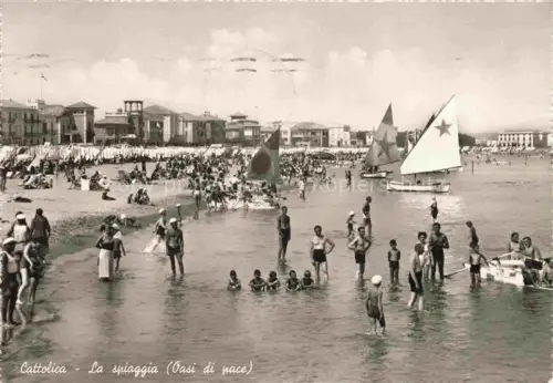 AK / Ansichtskarte CATTOLICA  Provincia Rimini IT La spiaggio Strand 