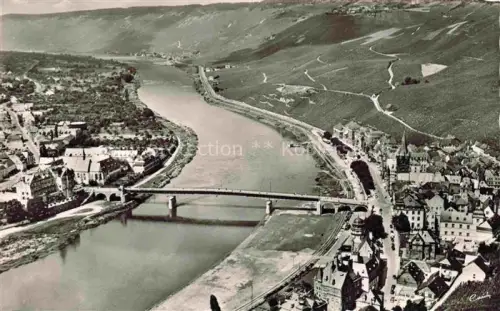 AK / Ansichtskarte BERNKASTEL-KUES Berncastel Rheinland-Pfalz Blick von der Burgruine Landshut