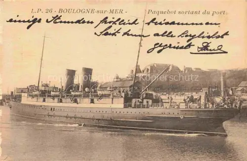 AK / Ansichtskarte BOULOGNE-SUR-MER 62 Pas-de-Calais Paquebot sortant du port