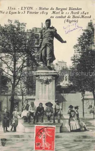 AK / Ansichtskarte LYON 69 Rhone Statue du Sergent Blandan